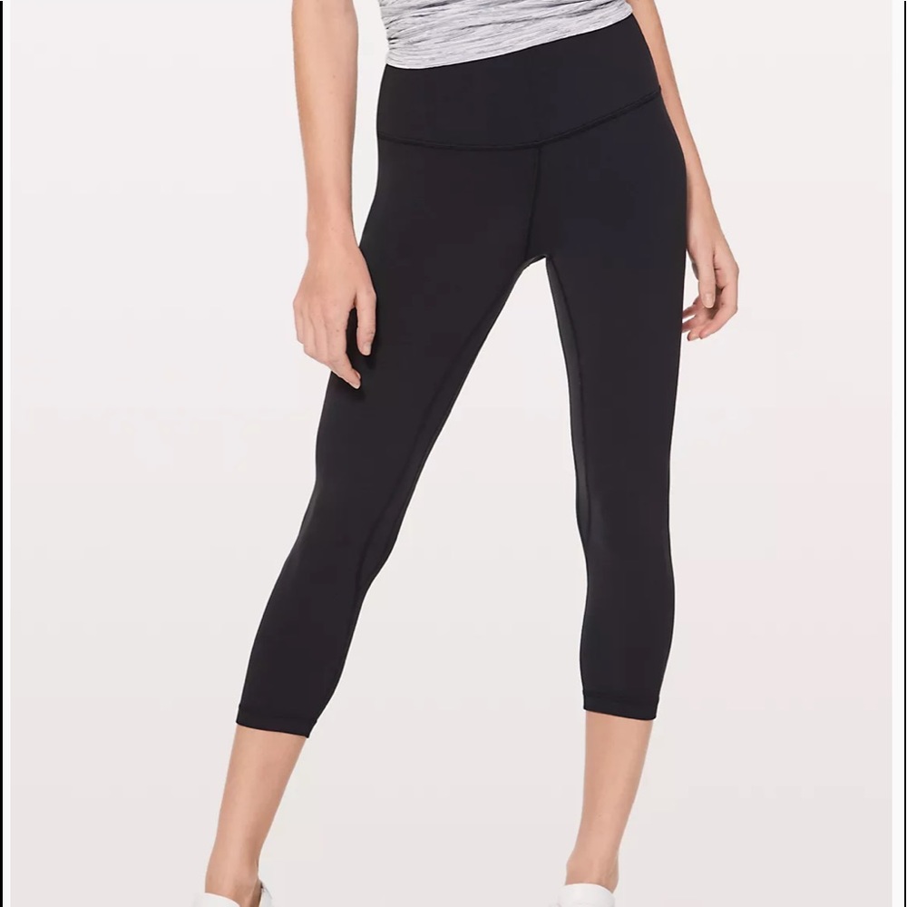 lululemon Align™ High-Rise Crop 21" - GREAT CONDITION